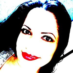 Meet your Posher, Maria a